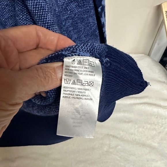 Attitudes by Renee Navy and Light Blue Cardigan - Picture 4 of 10